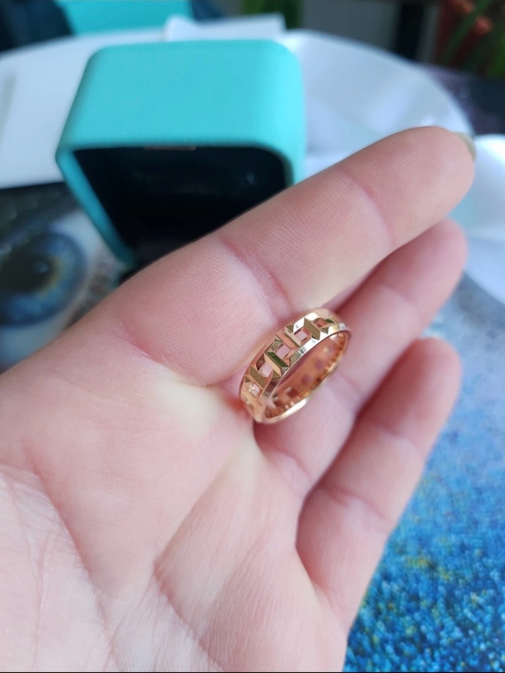 Tiffany & Co. Tiffany T True Wide Ring in 18k Rose Gold - Size 12 - Picture 5 of 8